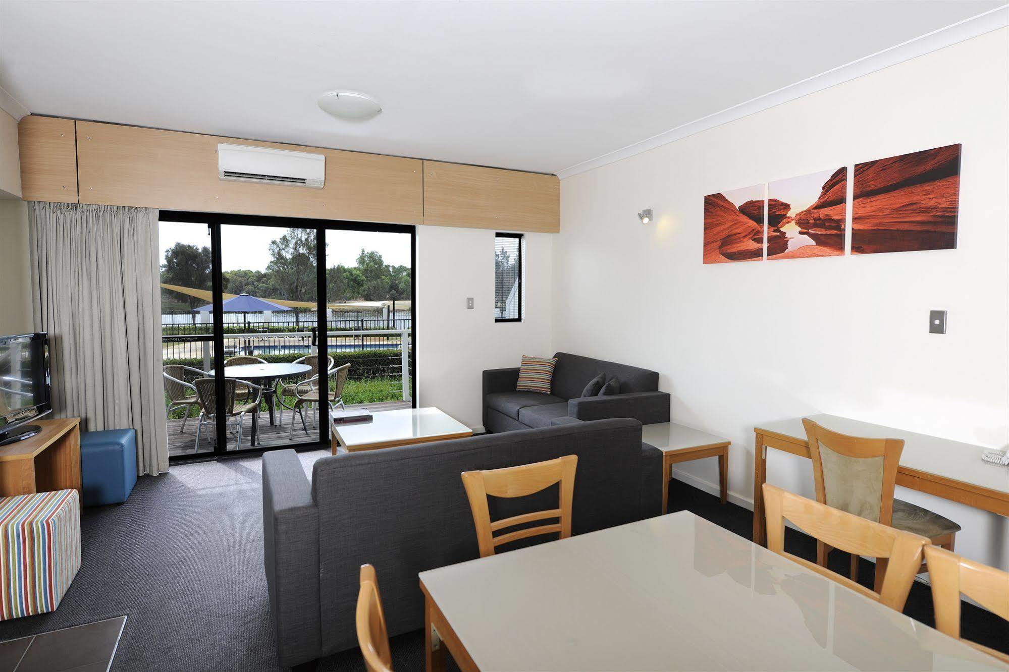 פרת'' Assured Ascot Quays Apartment Hotel מראה חיצוני תמונה